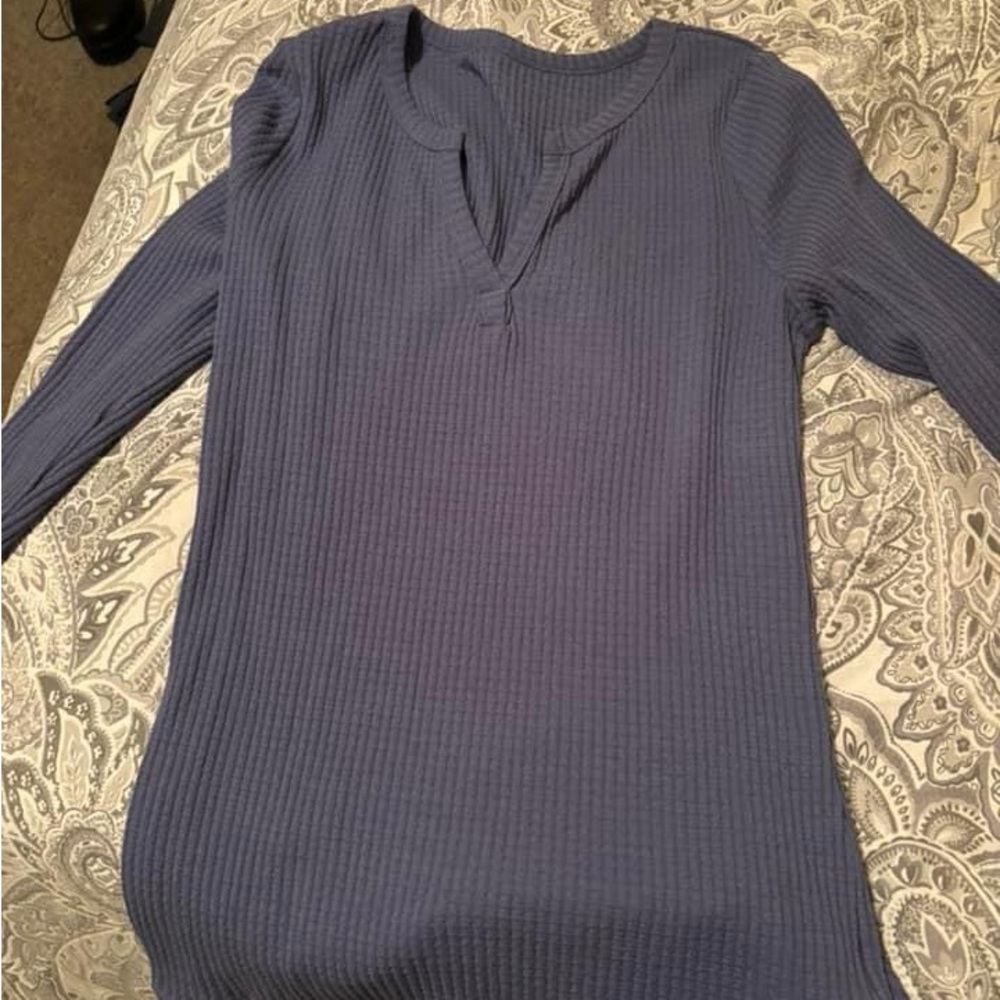 Waffle v neck